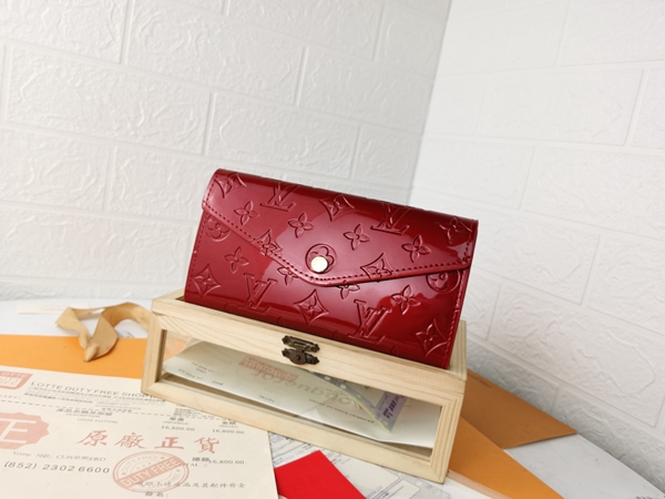 LVコピーウォレット正面デザイン